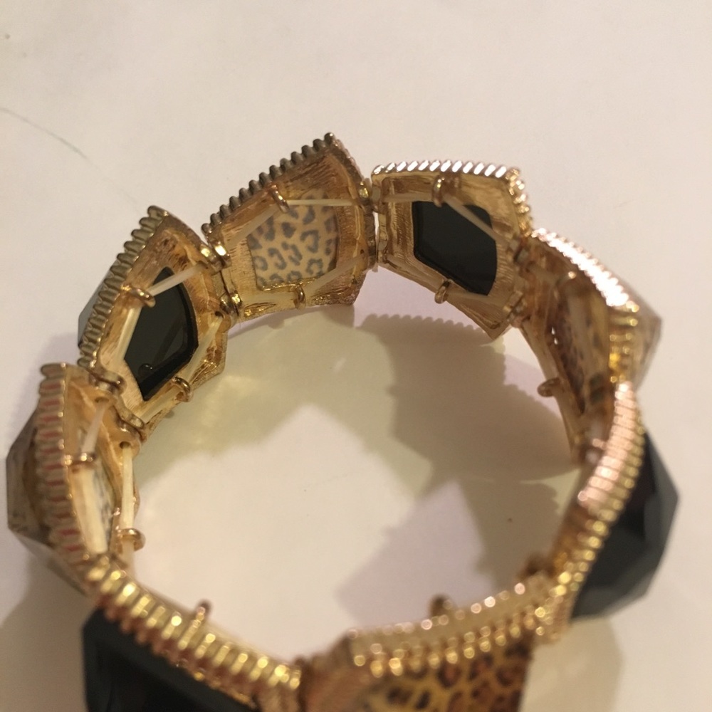 Leopard Stretch Bracelet - Picture 2 of 4